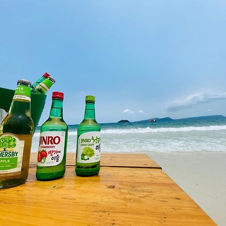 Koh Rong Beach Hostel And Bungalows Kaoh Touch Exterior foto