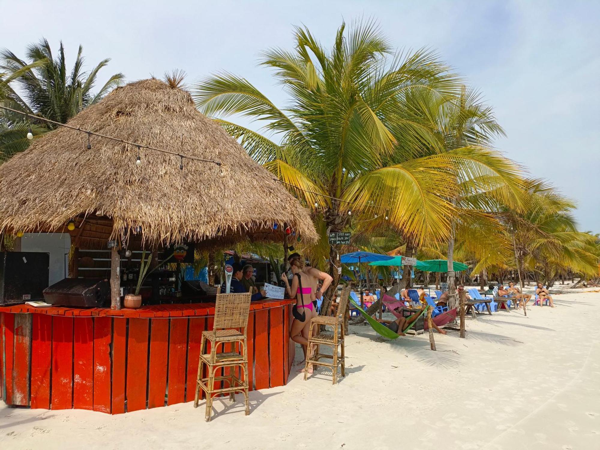 Koh Rong Beach Hostel And Bungalows Kaoh Touch Exterior foto