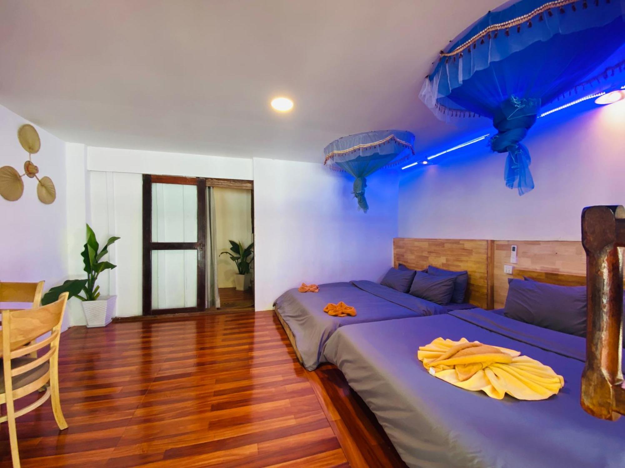 Koh Rong Beach Hostel And Bungalows Kaoh Touch Exterior foto